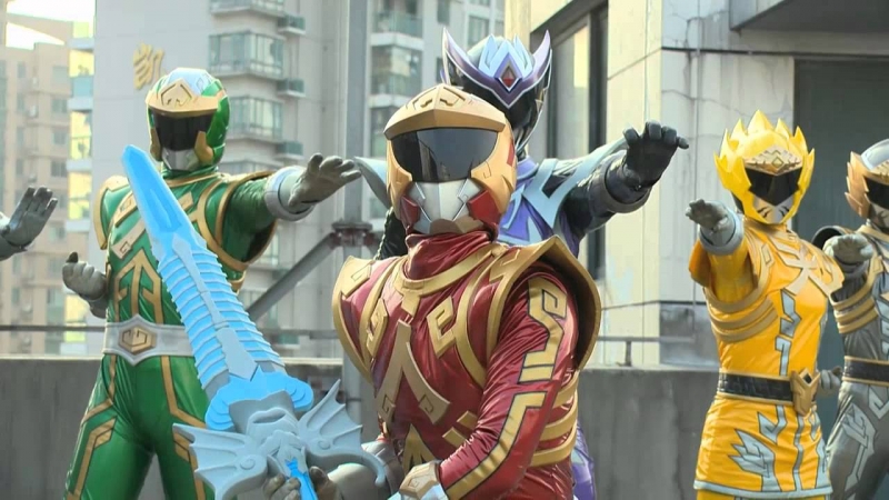 Battle Strike Team: Giant Saver