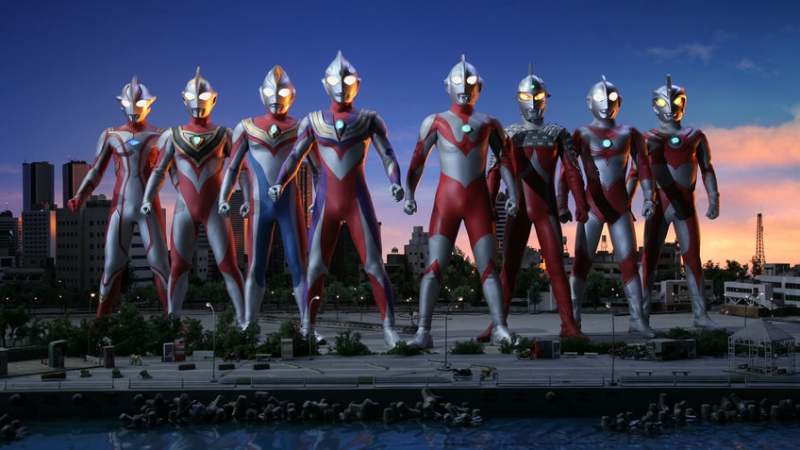 Superior Ultraman 8 Brothers